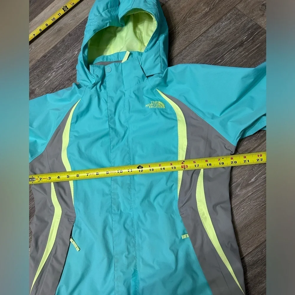 🛍️fits women S/M rain/wind-bloc jacket with removable hoodie with double zipper
